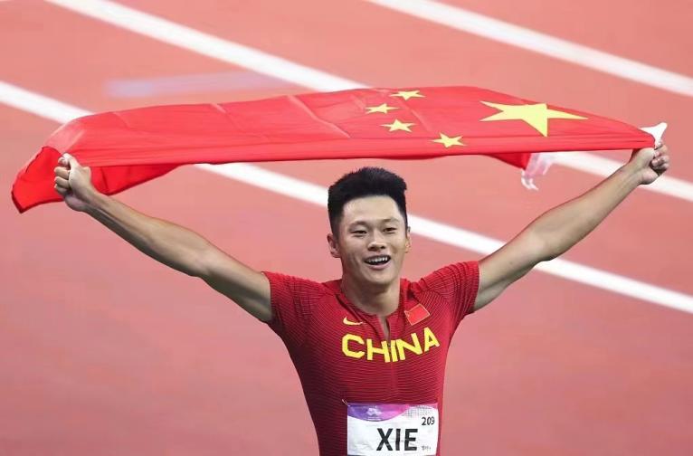 教院专访丨谢震业:人要有拿得起的勇气...